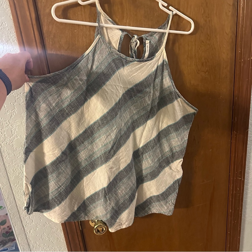 Maurice’s Tie back tank